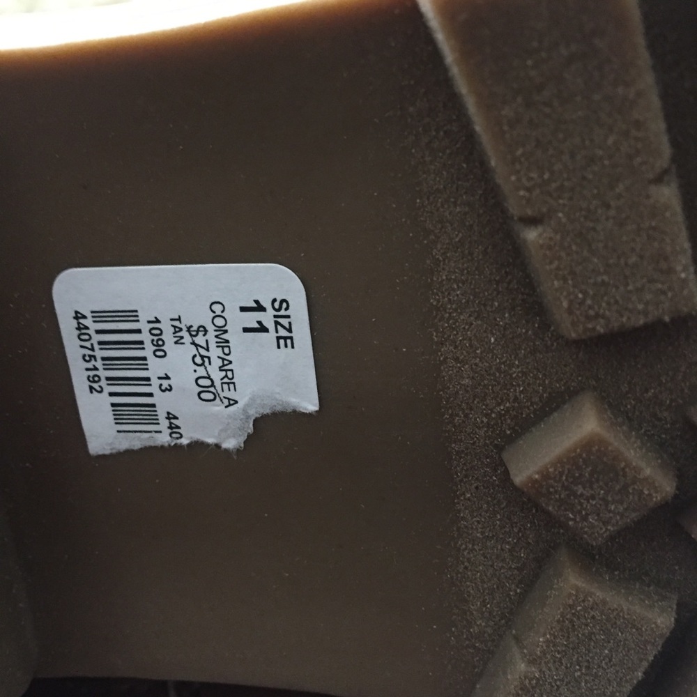 Comfort Faux Fur Upper Tan Boots Size 11 - Picture 4 of 12